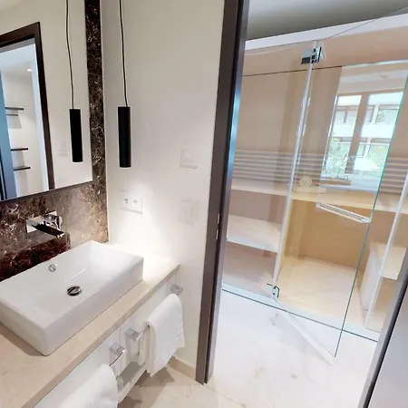 Апартаменты White Pearl 2.16 *