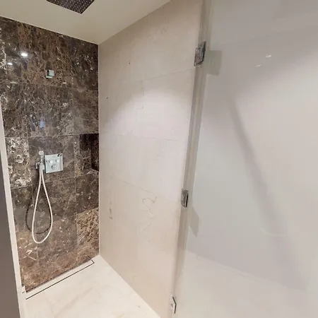 White Pearl 2.16 Apartamento *